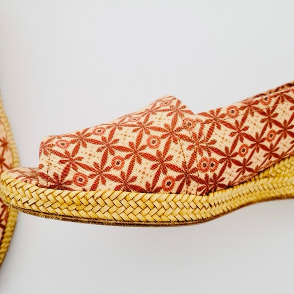 Stuart Weitzman Theodora & Callum Peep Toe Espadrilles - Picture 12 of 16